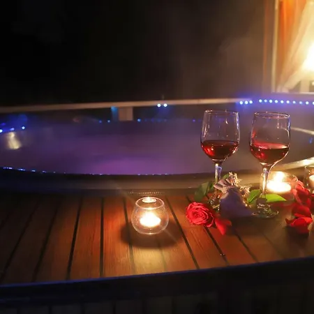 Sowi Gosciniec Wellness & Breakfast Apartment