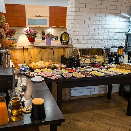 Sowi Gosciniec Wellness & Breakfast 아파트 소콜레츠